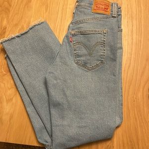 Levi’s straight ankle ribcage jeans